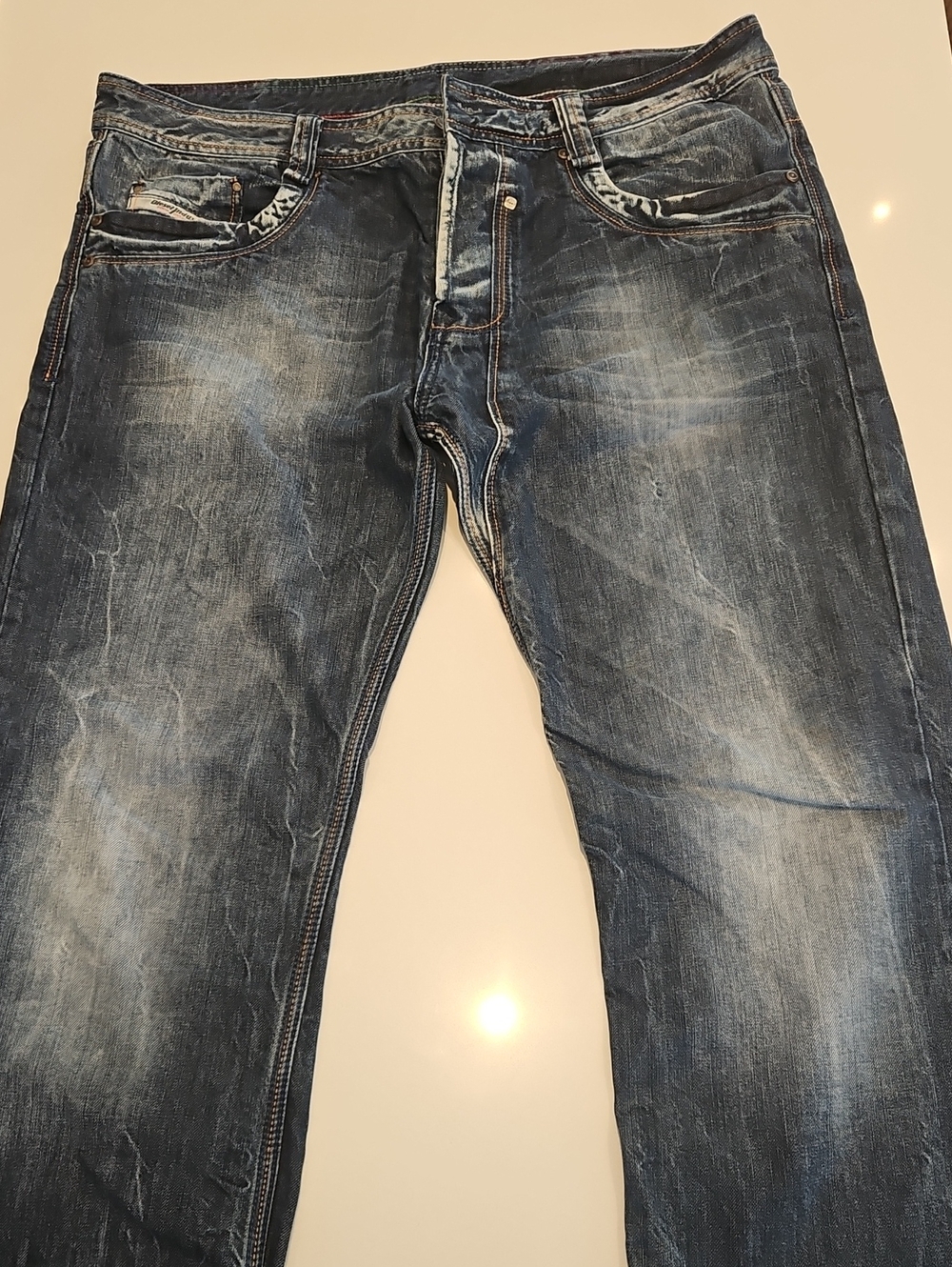 DIESEL - Slim Straight Washed Blue Men's Jeans